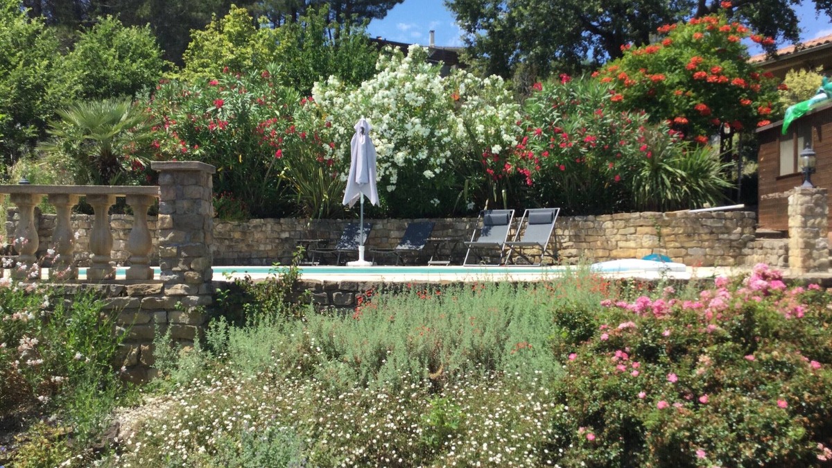 Esperaza Villa | Beautiful Three Bed Detached Villa with Private Pool and Lovely Grounds