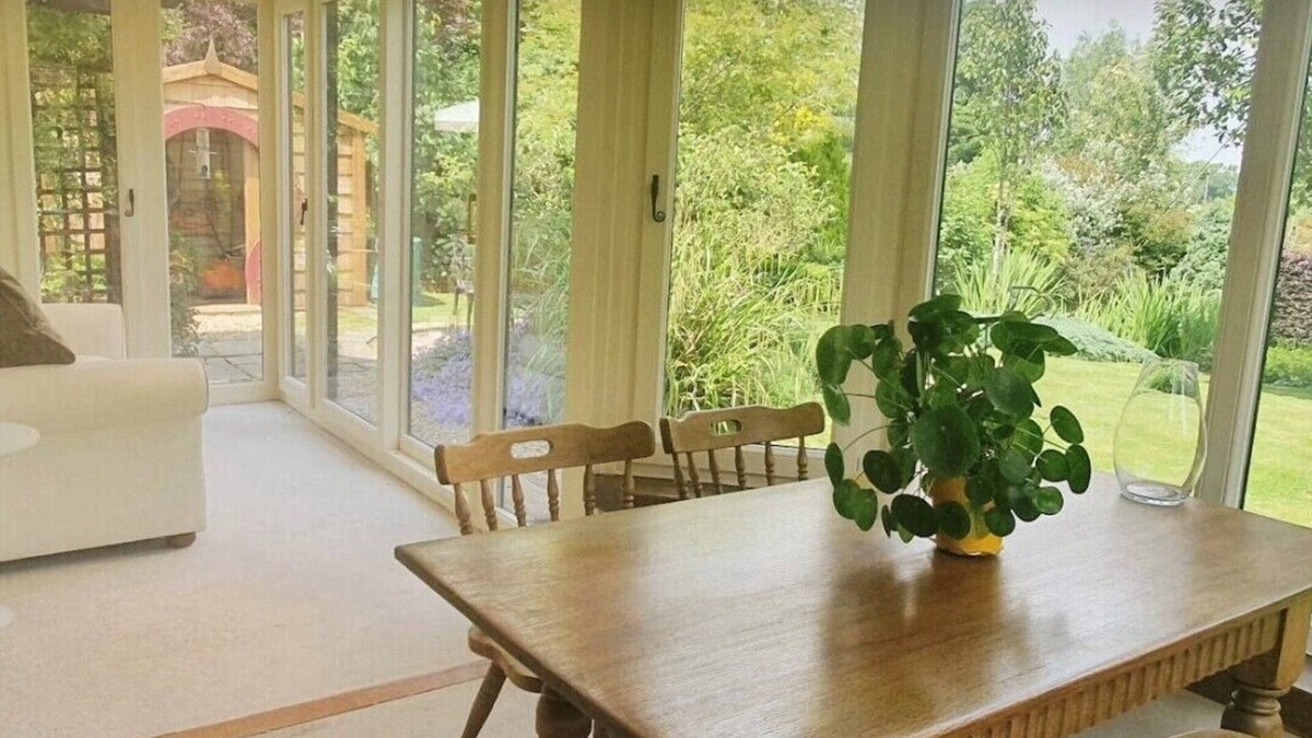 Pembridge Cottage | Beautiful timber frame cottage, with English country garden.