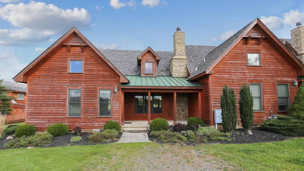 Timberline House | Beautiful townhome close to skiing provides easy access year-round!