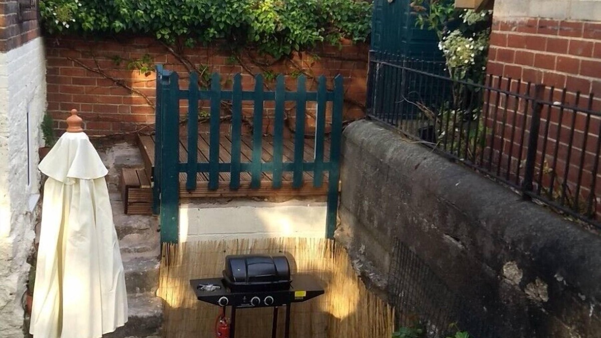 Belper House | Beautiful Traditional Stone Cottage In the Amber Valley