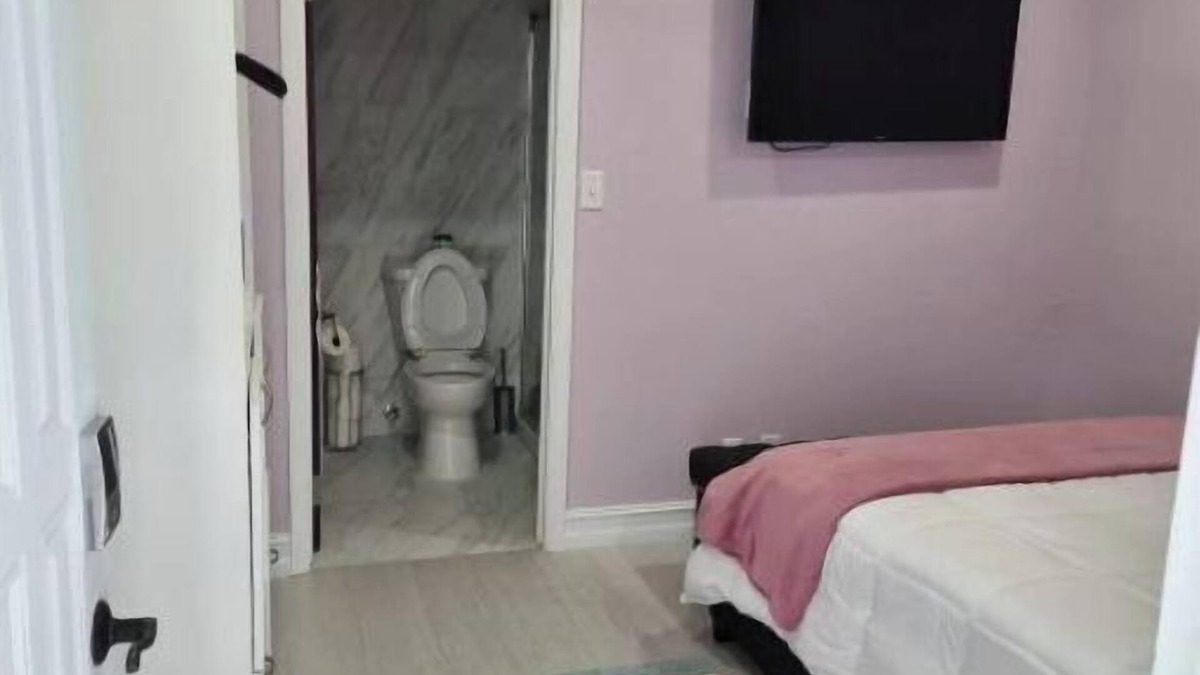 Nassau Bed & Breakfast | Beautiful tranquility Uniquely Bahamian 1 bed