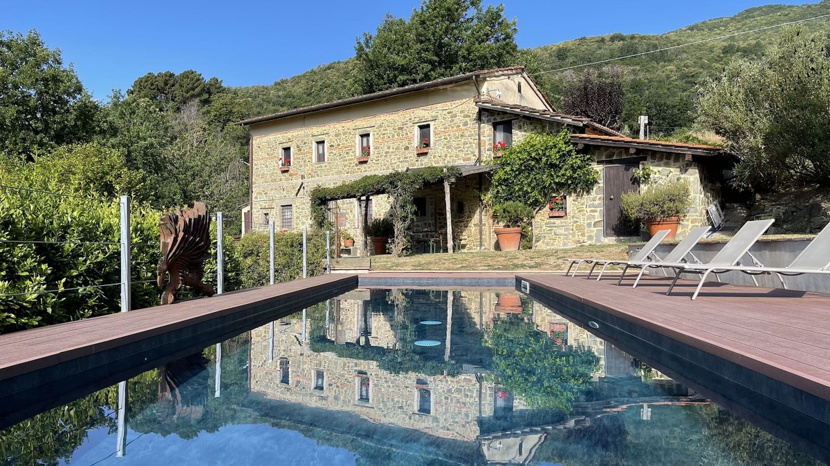 Pescia Villa | Beautiful Tuscan farmhouse with stunning view and pool