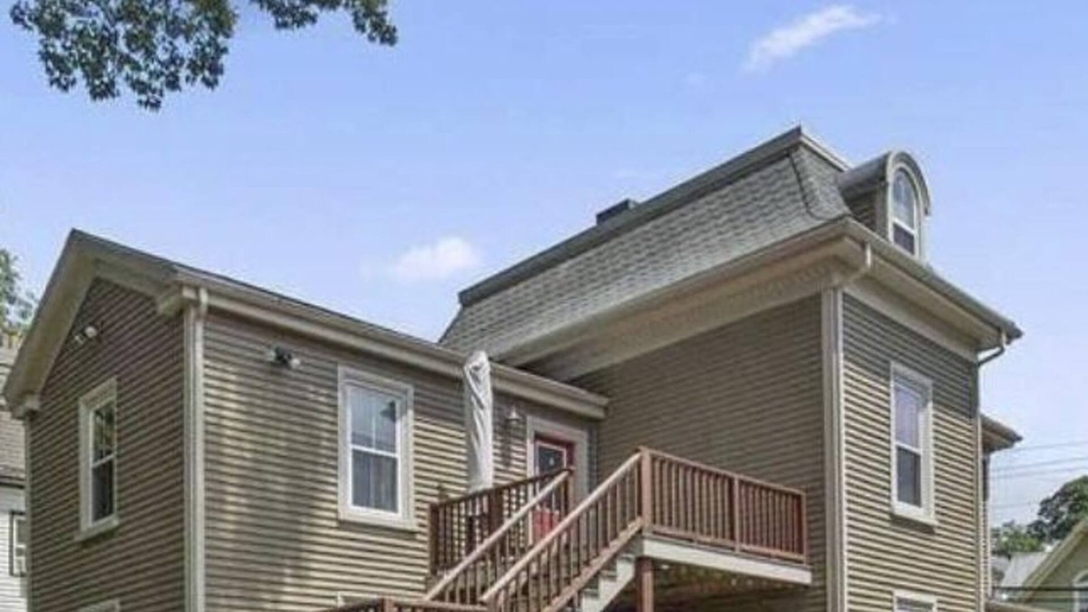 Highland Park Apartment | Beautiful Two Bedroom Apartment.