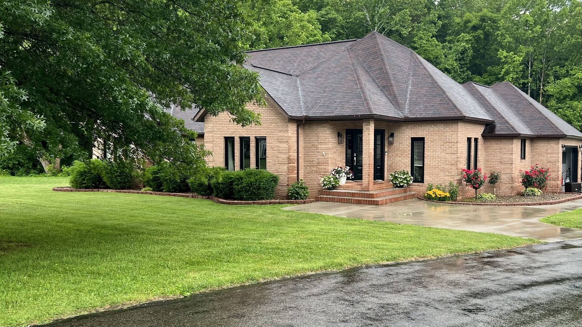 Scottown House | Beautiful Two Story with In ground Pool