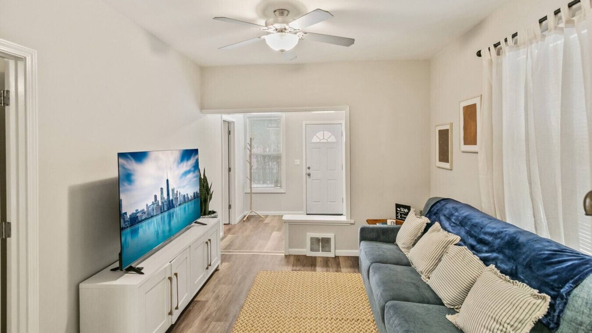 Waukegan House | Beautiful Updated Home near Great Lakes Naval Base