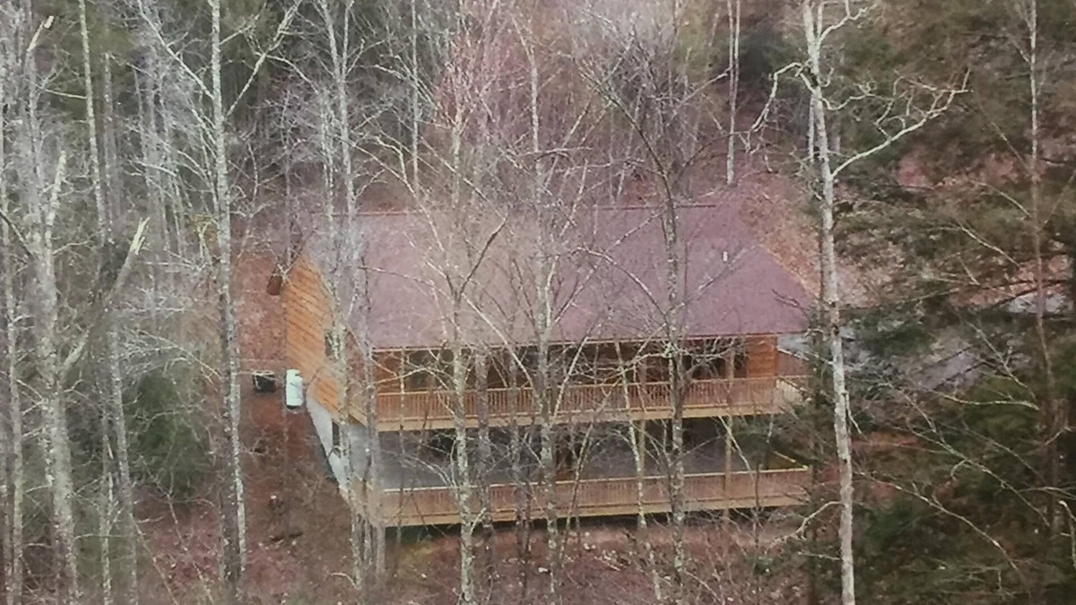 Tarheel Cabin | Beautiful upscale mountain trip