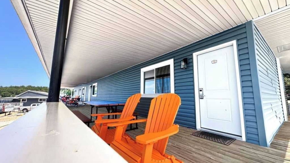 Lake of the Ozarks Condo | Beautiful Upstairs 2 Bedroom 1 bath at Lake Front Resort Unit 12