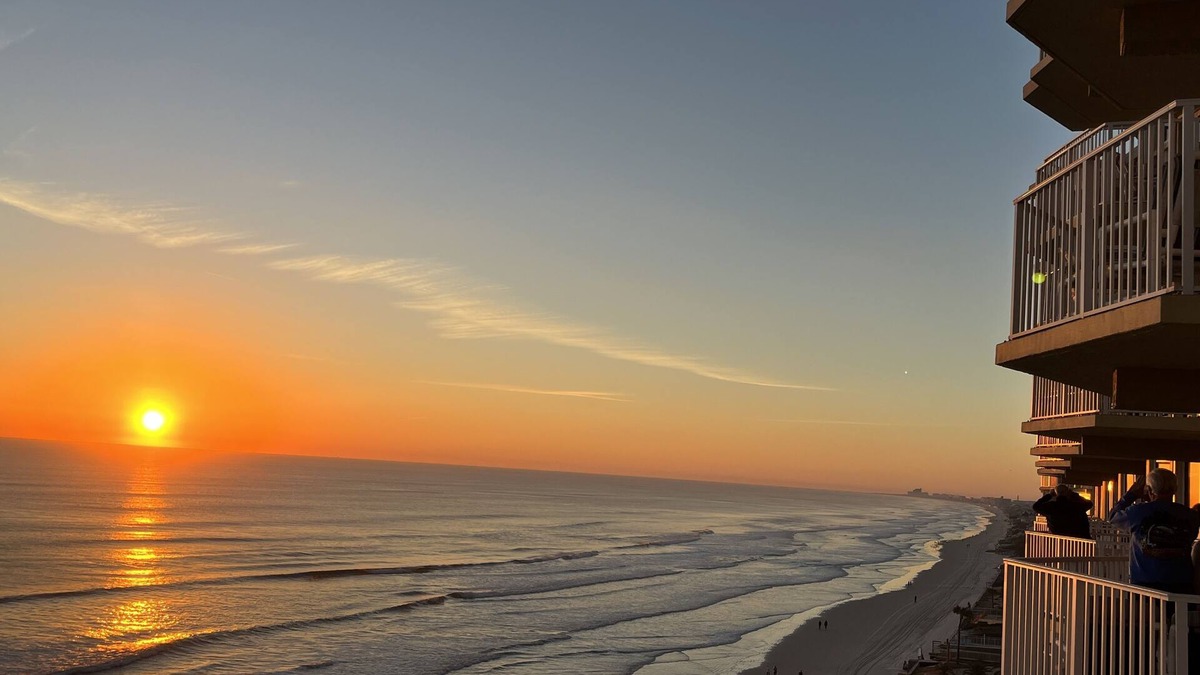 Daytona Beach Shores Condo | Beautiful condo directly on the beach, heated pool, pickleball, basketball, more