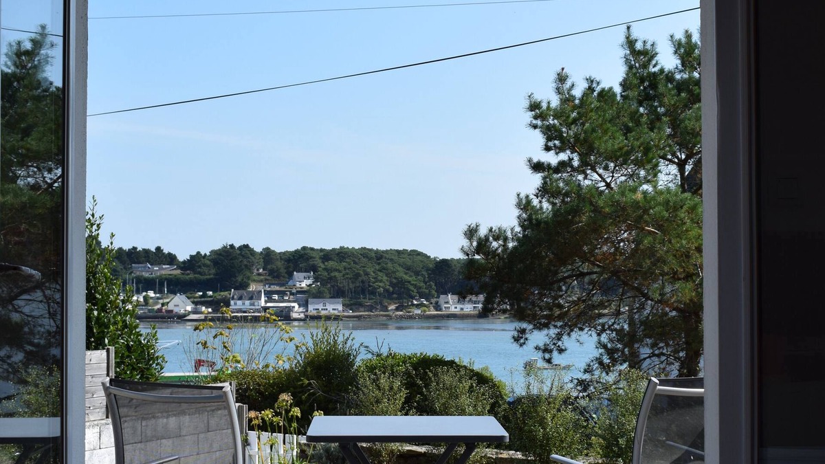 La Trinite-sur-Mer House | Beautiful vacation home with sea view, close to port and beaches