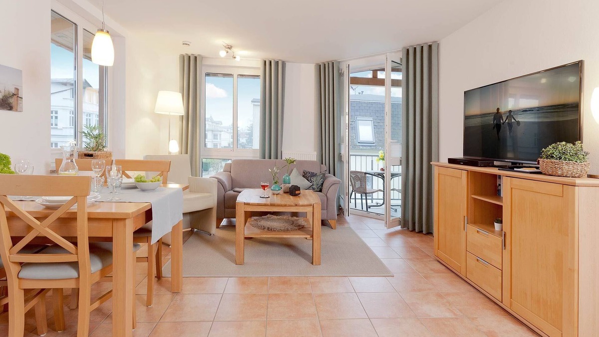 Ahlbeck Apartment | Beautiful vacation apartment in Ahlbeck with balcony - only 100 m to the beach