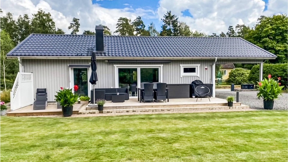 Vittsjo House | Beautiful vacation home with a nice, large terrace.