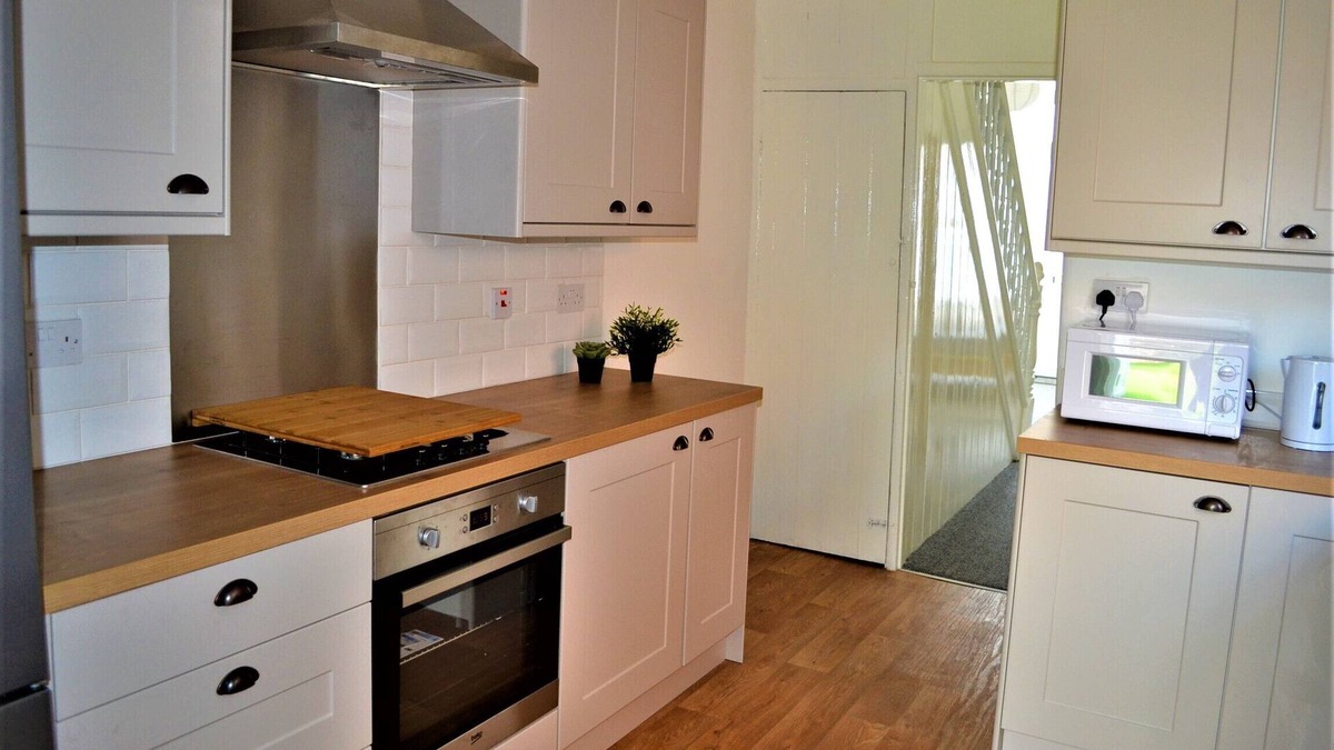 Folkestone House | Beautiful Victorian House with 3 bedrooms (near town centre and beaches)