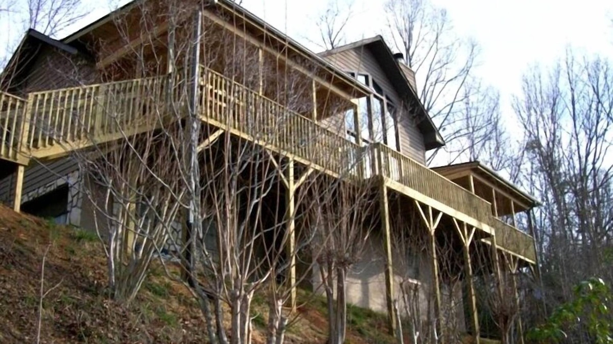 Franklin Cabin | BEAUTIFUL VIEW OF SMOKY MOUNTAINS