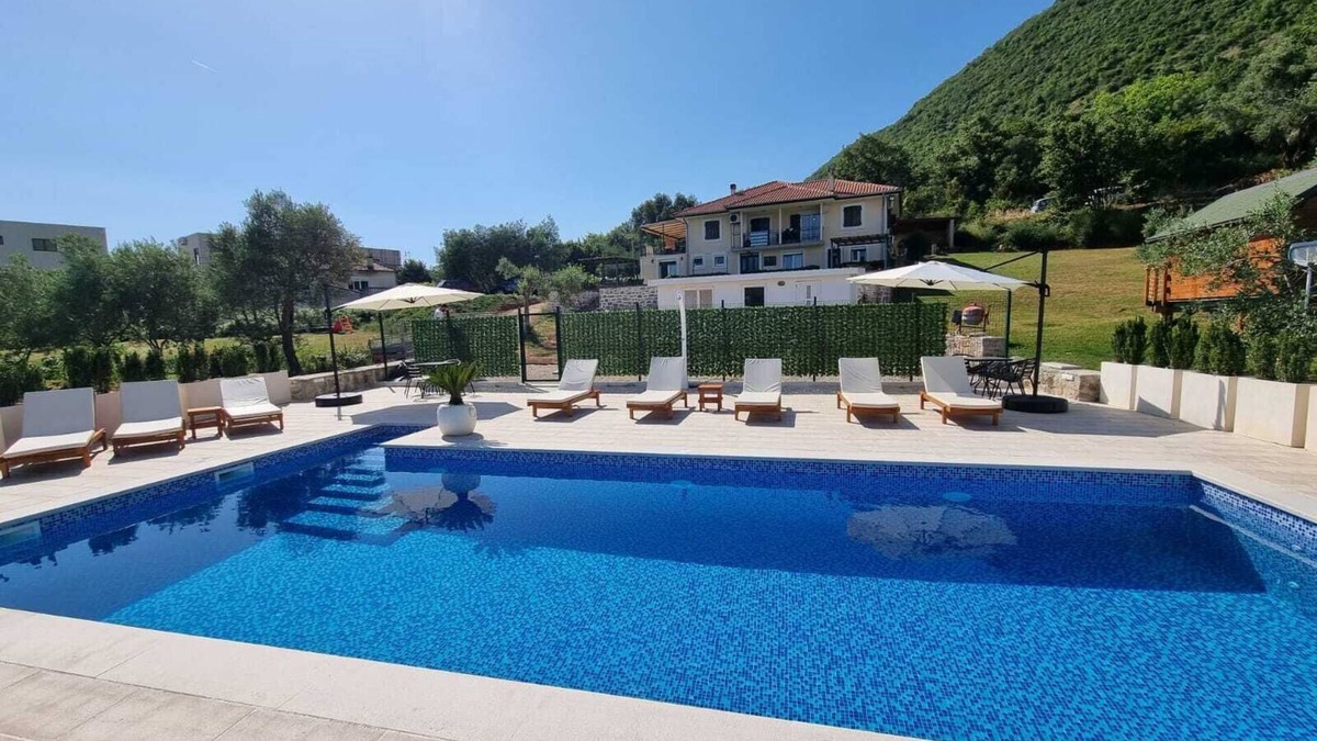 Denovici Apartment | Beautiful view studio with pool