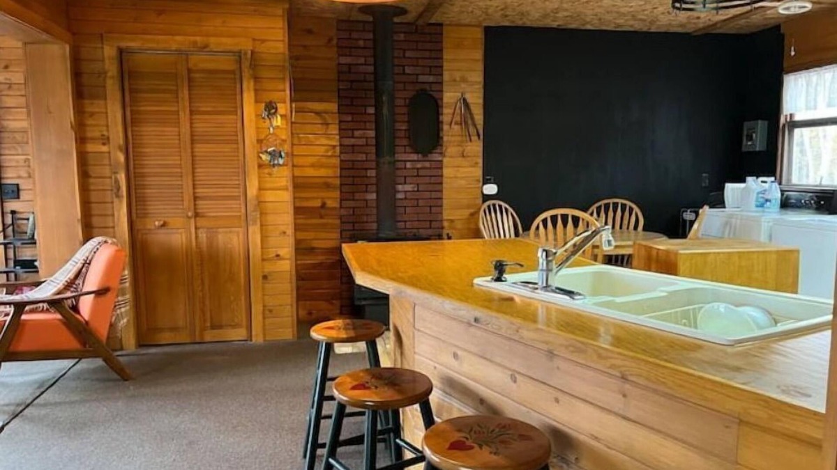 Holcombe Cabin | Beautiful views! Tons of nature!