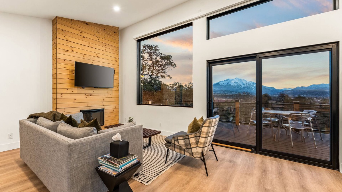 Carbondale House | Beautiful Views W/Hot Tub 3bs 2bth Near Aspen