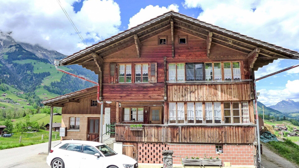 Frutigen Villa | Beautiful villa for 3 people with WIFI, TV, pets allowed and panoramic view