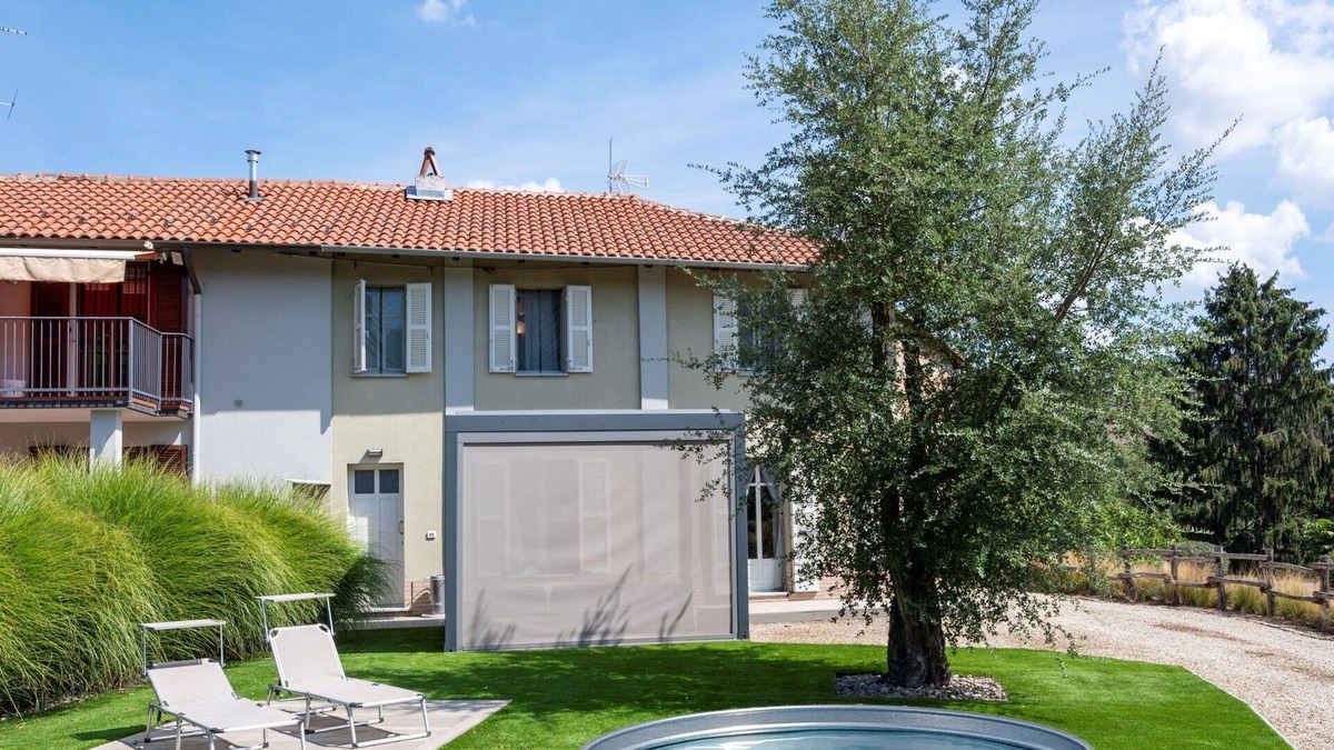 Portacomaro House | Beautiful villa for 4 guests with WIFI, private pool, TV, terrace and parking
