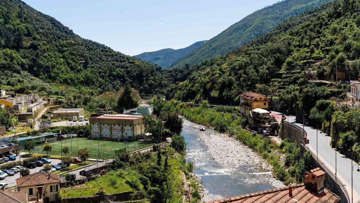 Badalucco House | Beautiful villa for 3 people with terrace and parking
