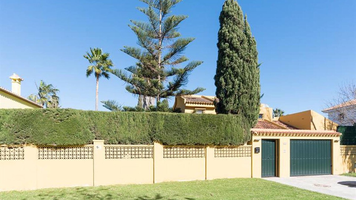 Guadalmar Villa | Beautiful villa Guadalmar 34