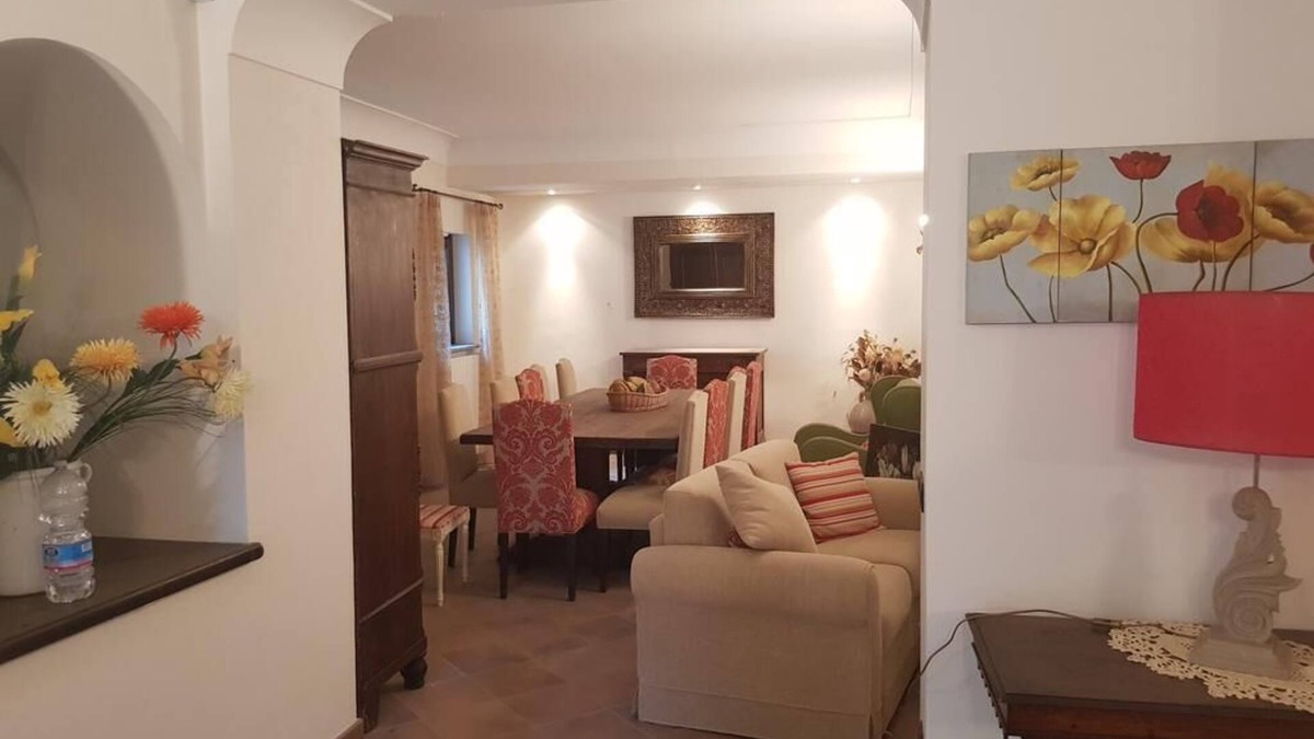 Roccamonfina Villa | BEAUTIFUL VILLA IN SECULAR CHESTNUT
