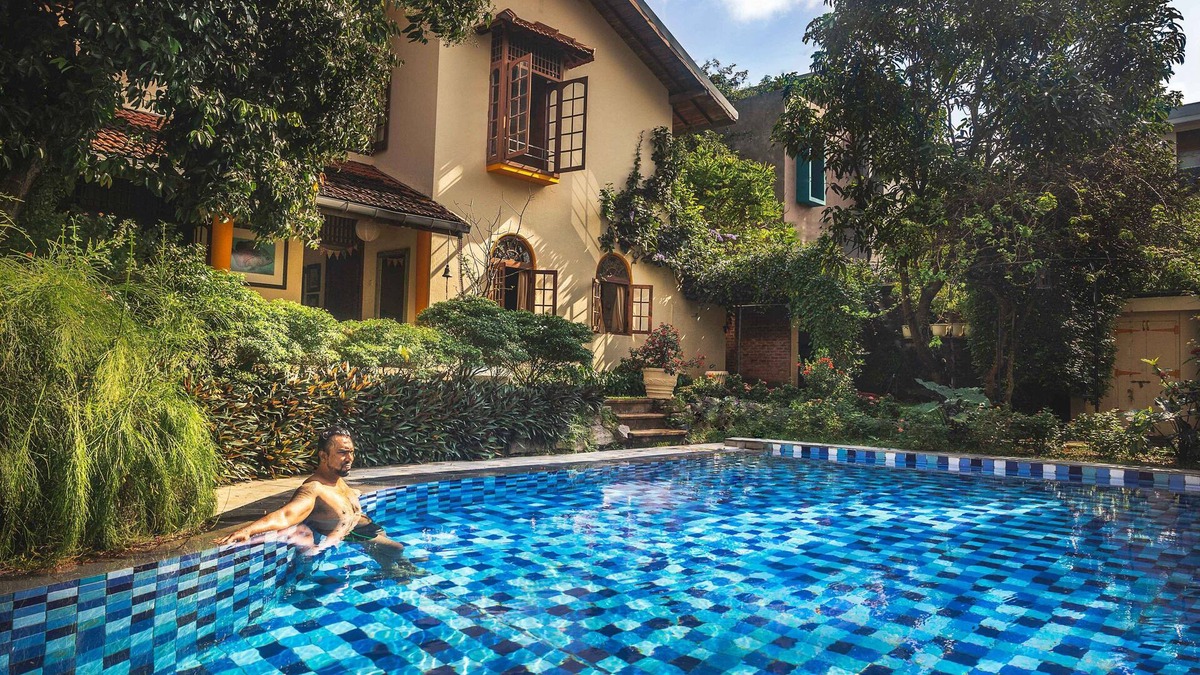 Pita Kotte Villa | Beautiful villa in Colombo with a large pool