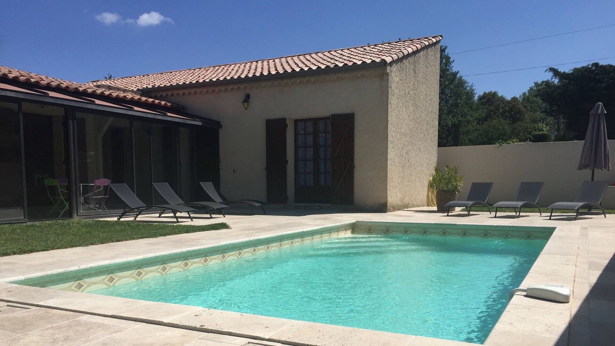 Pierrevert House | Beautiful villa in Provence (Le Luberon) with private pool