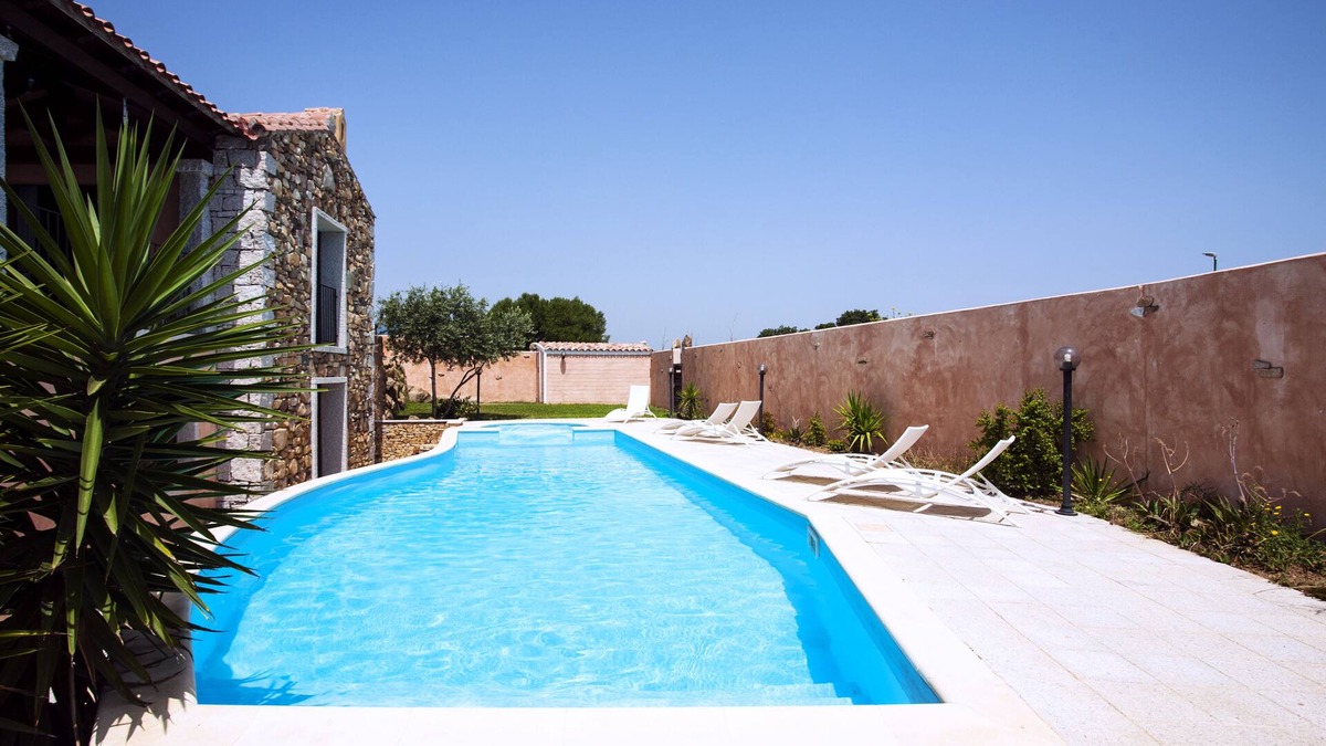 Castiadas Villa | Beautiful Villa Layla with pool