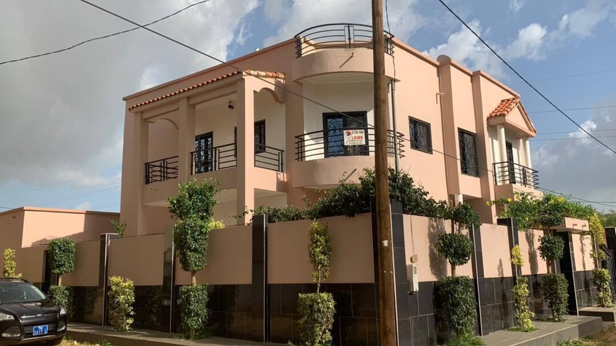 Thies Nord Villa | Beautiful Villa Nassima Fully furnished air-conditioned rooms with janitor available