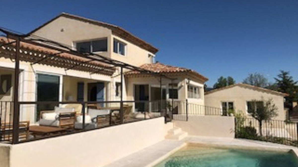 Gargas Villa | Beautiful villa pool view 180 Luberon +2 houses & garden near Roussillon 300m2