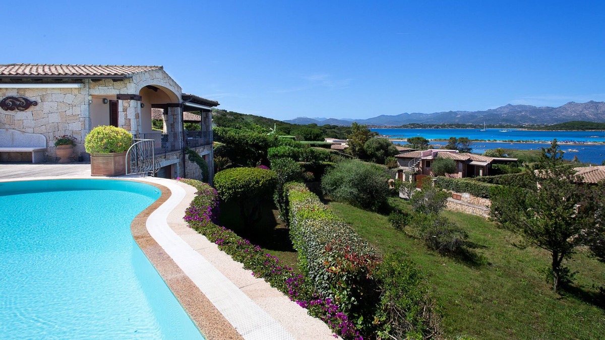 Capo Coda Cavallo Villa | Beautiful villa with pool, 150 meters to the beach