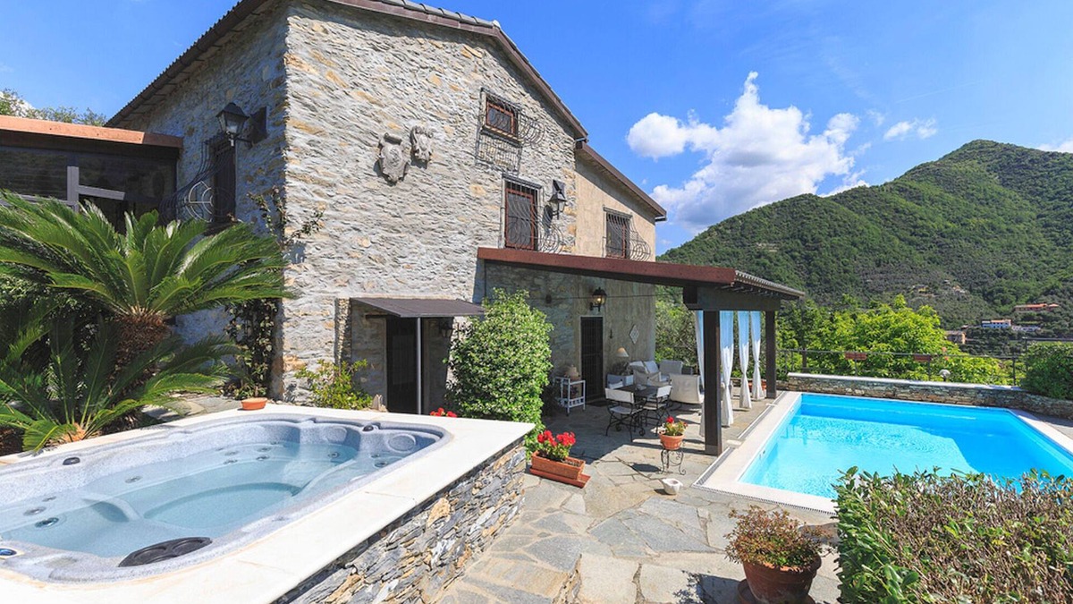 Vescina Villa | Beautiful villa with pool and jacuzzi near the coast! - Villa Vescina