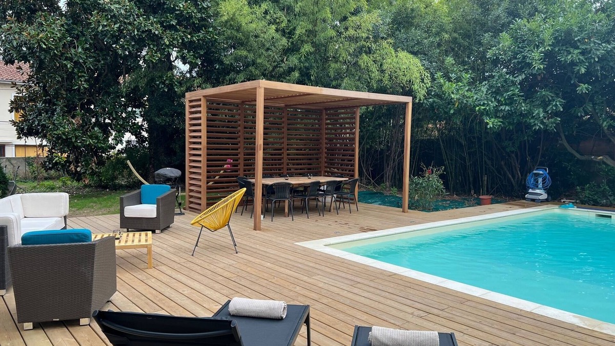 Bergerac Villa | Beautiful villa with swimming pool, 5 minutes' walk from the historic center