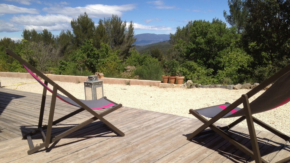 Rognes House | Beautiful villa with stunning views over the Luberon,