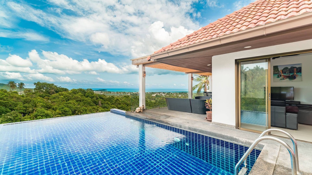 Bophut Villa | Beautiful Villa with Seaview from Every Room. Private infinity Seaview Swim Pool