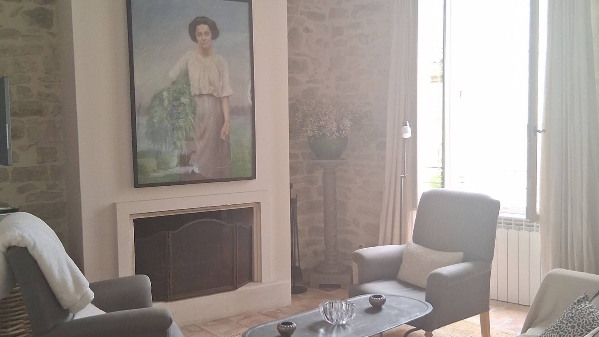 Calvisson House | beautiful village stone house, designed and furnished to a very high standard