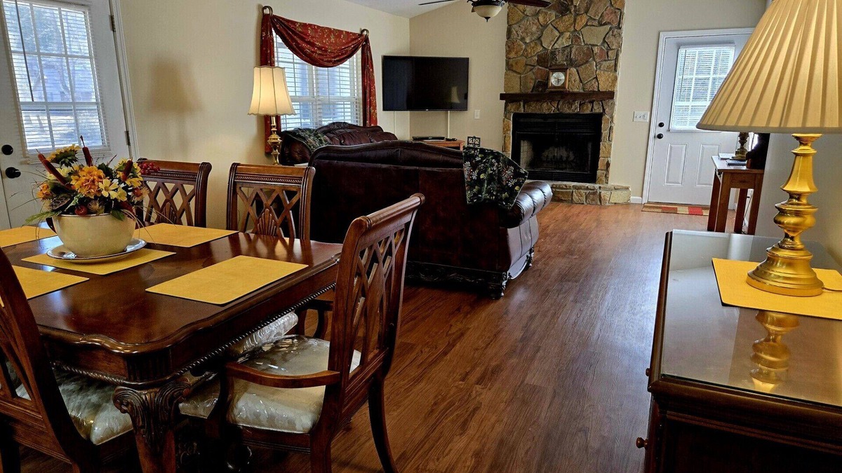 Hayesville Cabin | Beautiful Water-Front Cabin with Firepit in Hayesville NC