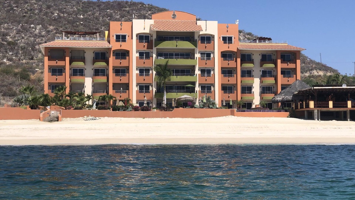 Los Barriles Condo | Beautiful waterfront one bedroom condo with great views of the Sea of Cortez