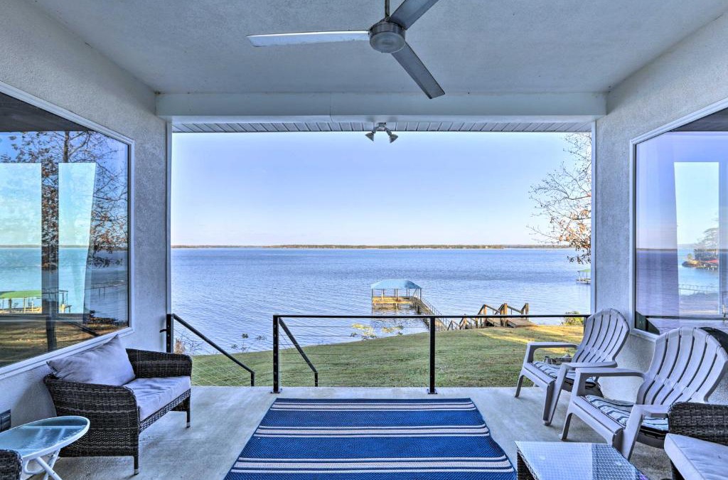 Shorterville House | Beautiful Waterfront Getaway with Dock!