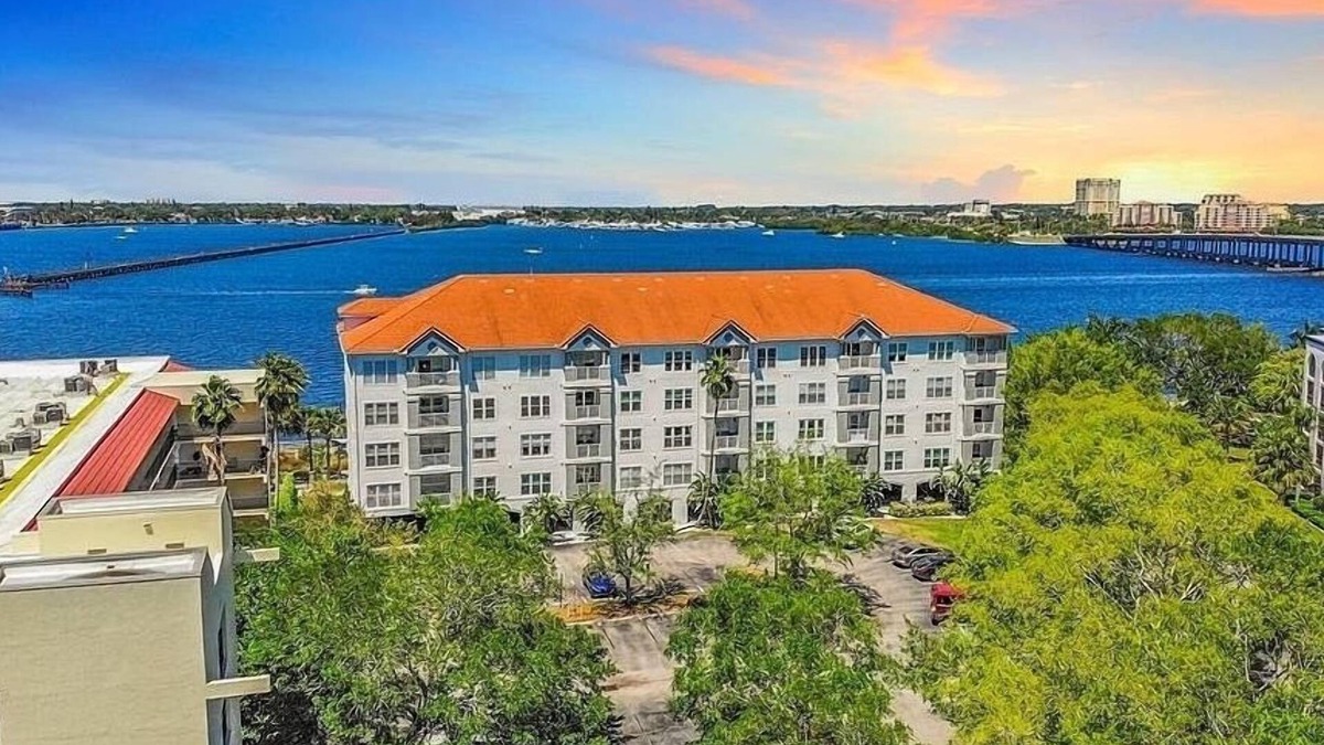 Bradenton Apartment | Beautiful Waterfront Condo on Bradenton Riverwalk