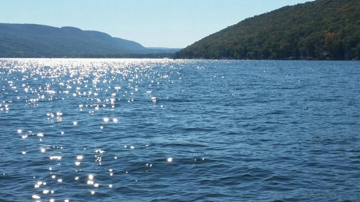 Town of Jerusalem Cottage | Beautiful waterfront cottage on Keuka Lake