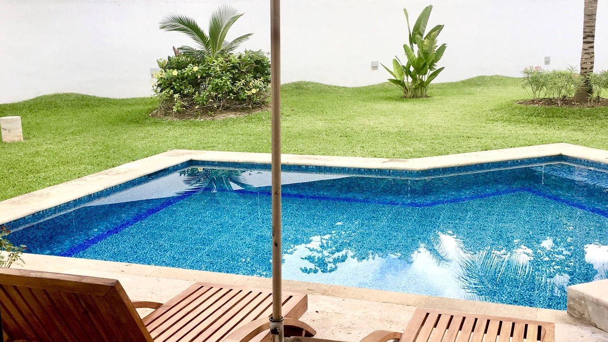 Alfredo V. Bonfil House | BEAUTIFUL WHITE HOUSE 15 MINS FROM THE AIRPORT