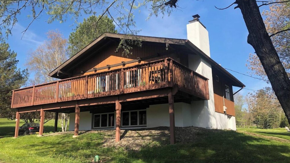 Windham Ski Chalet | Beautiful Windham Chalet 2 minutes to Town and the Mountain