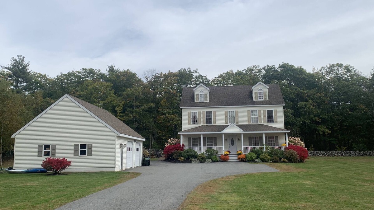 Wiscasset House | Beautiful Wiscasset Home 5 AC units, sleeps 16