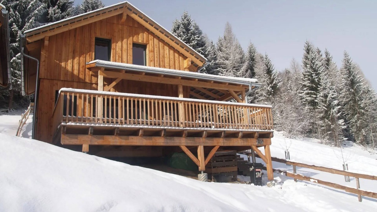Stadl an der Mur Ski Chalet | Beautiful wooden chalet in ski area with a sauna