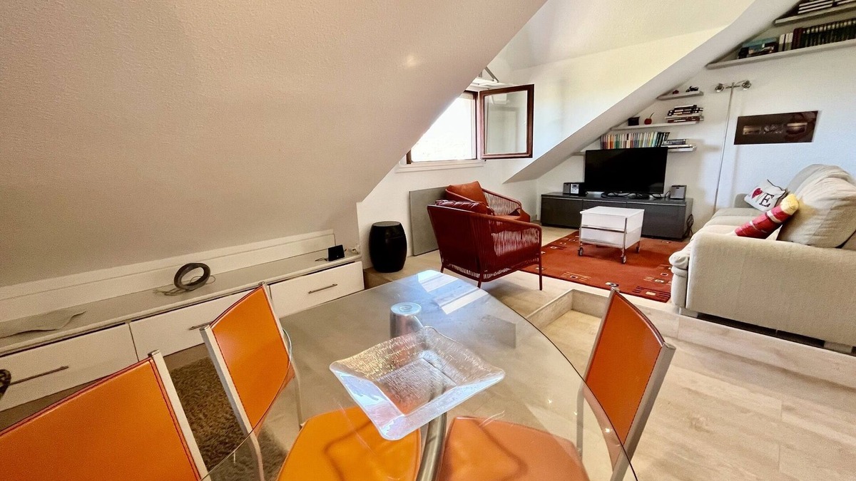 Somo Apartment | Beautifull and calm beach apartment with sea views, beach just in front