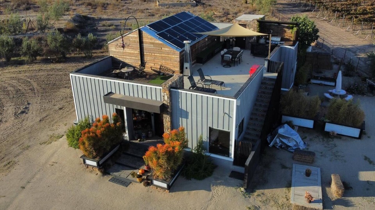 Valle de Guadalupe House | BEAUTIFULL VINEYARD HOUSE (CASA MAZAHUA) IN VALLE DE GUADALUPE