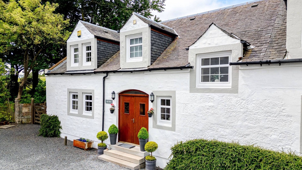 Kilmarnock Cottage | Beautifully Converted Mews Cottage Offering Highest Level of Comfort & Style