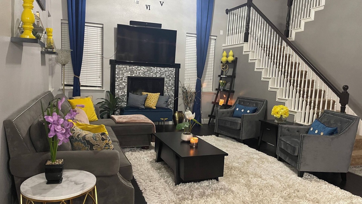 Lincoln Park House | Beautifully decorated family home- Pet friendly and close to major highways!
