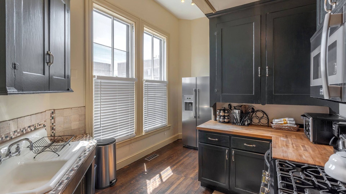 Wayland Apartment | Beautifully detailed on East Side, Walk to Brown